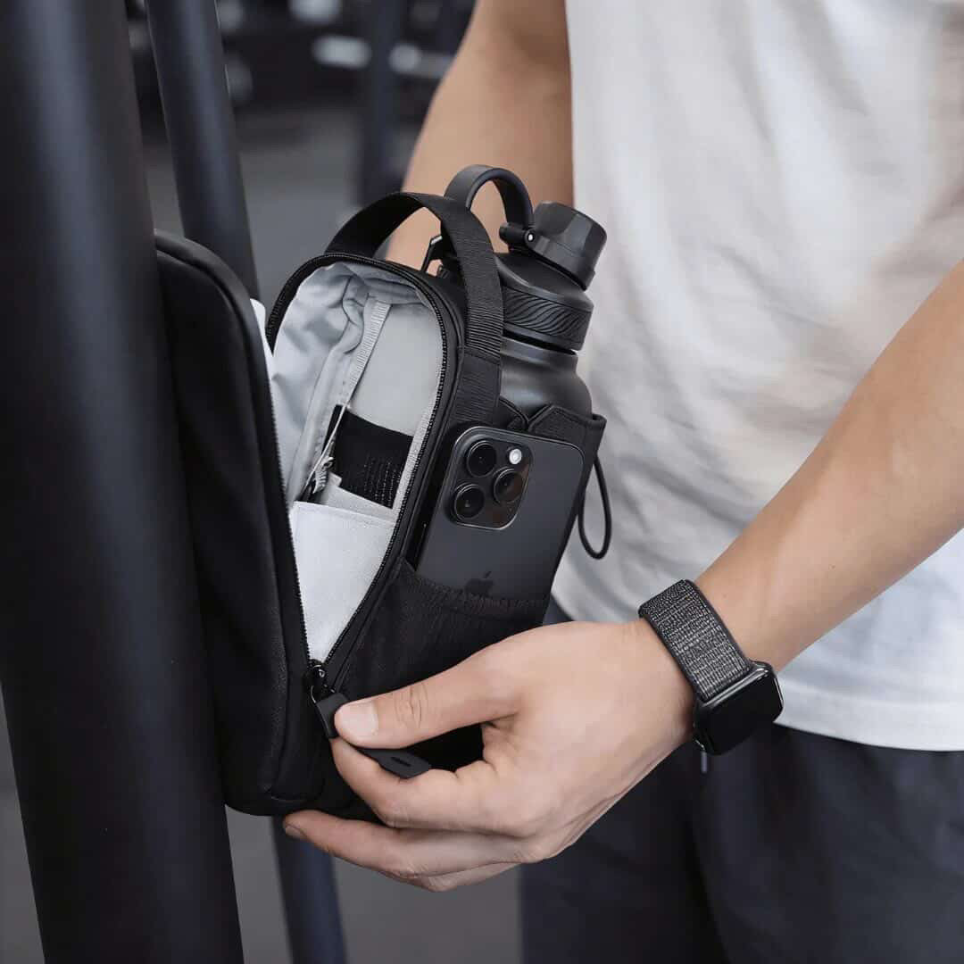 Magnepark Magnetic Fitness Storage Bag – Mounts to Any Gym